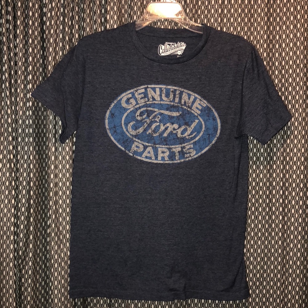 Old Navy tee